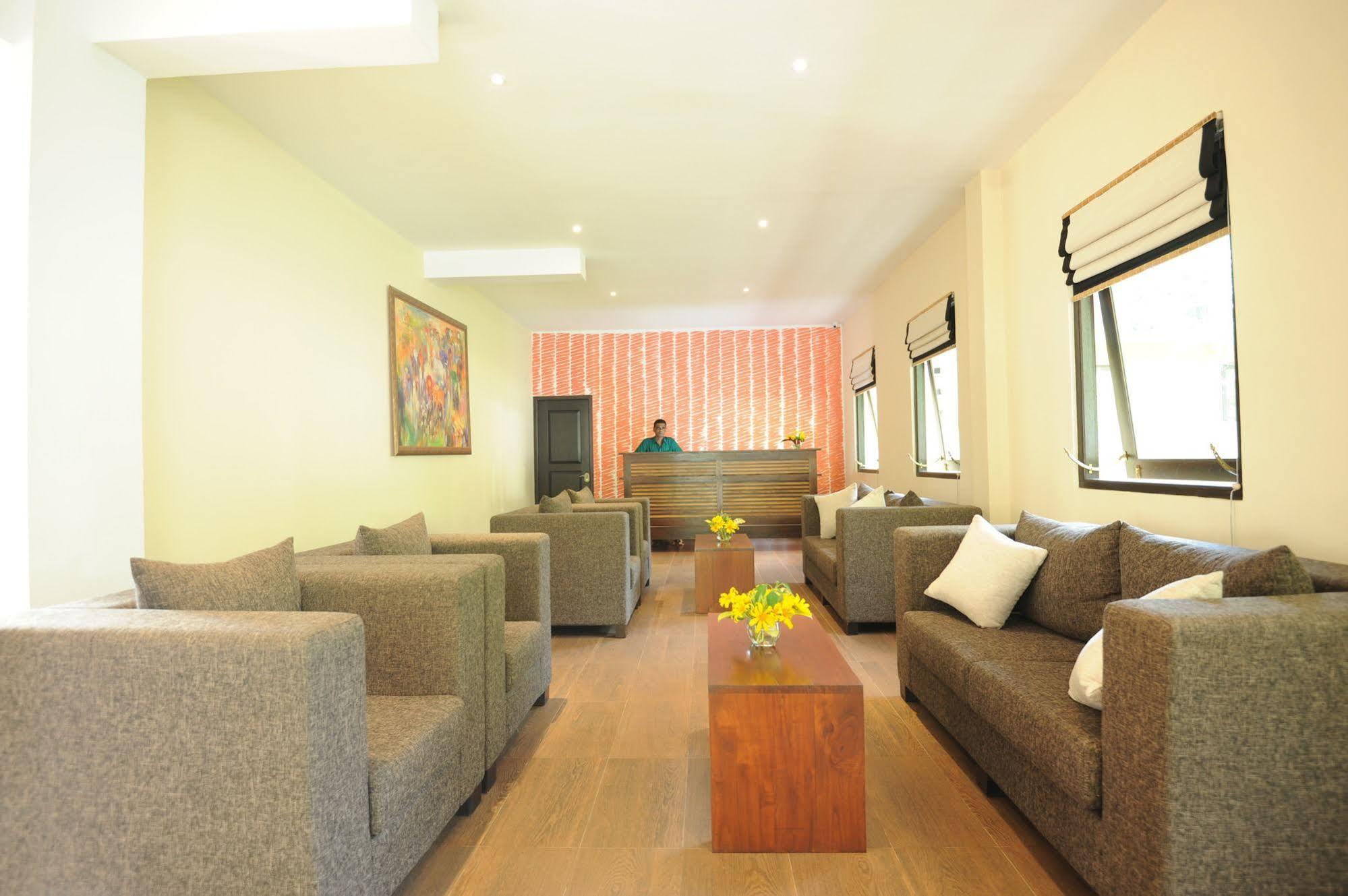 Melheim Kandy Villas Exteriör bild