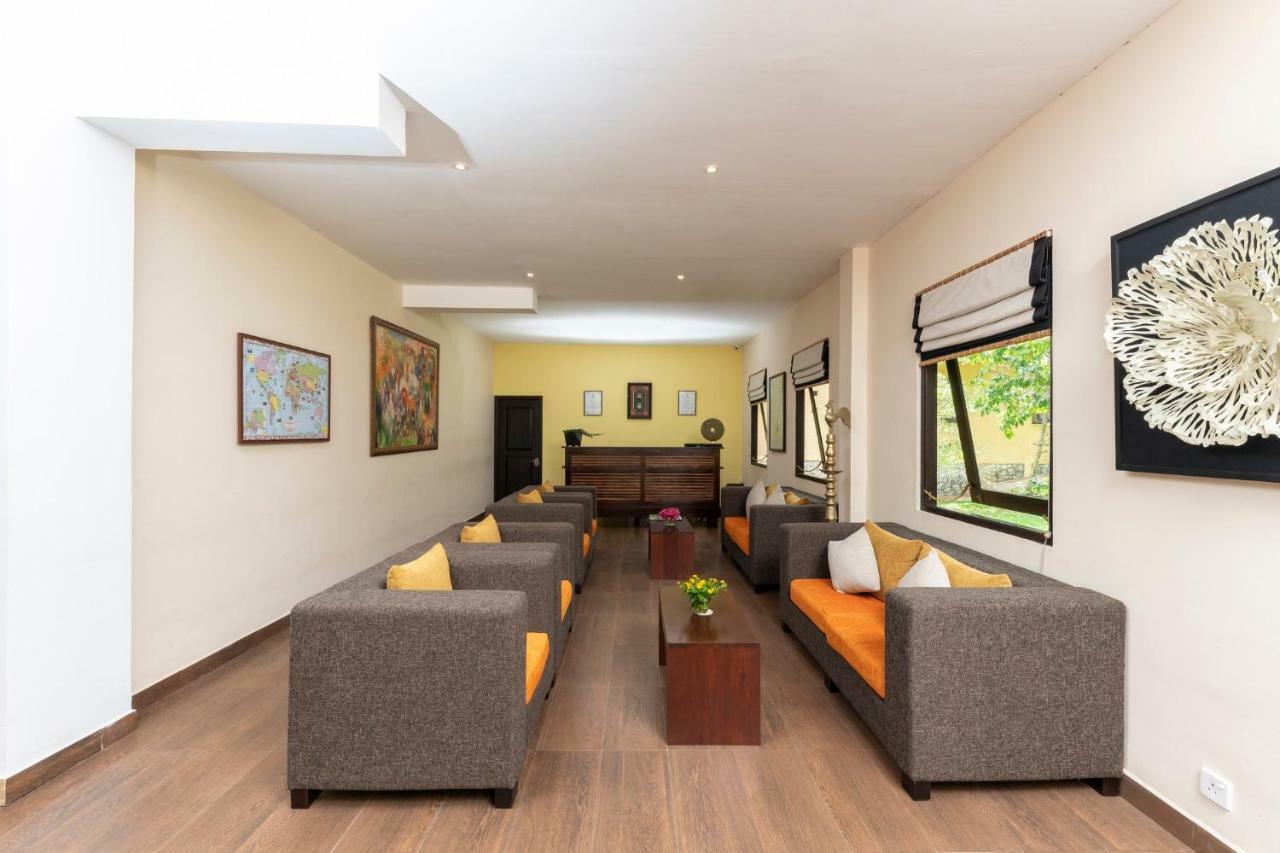 Melheim Kandy Villas Exteriör bild