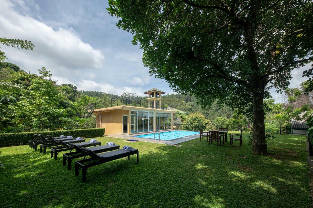 Melheim Kandy Villas Exteriör bild