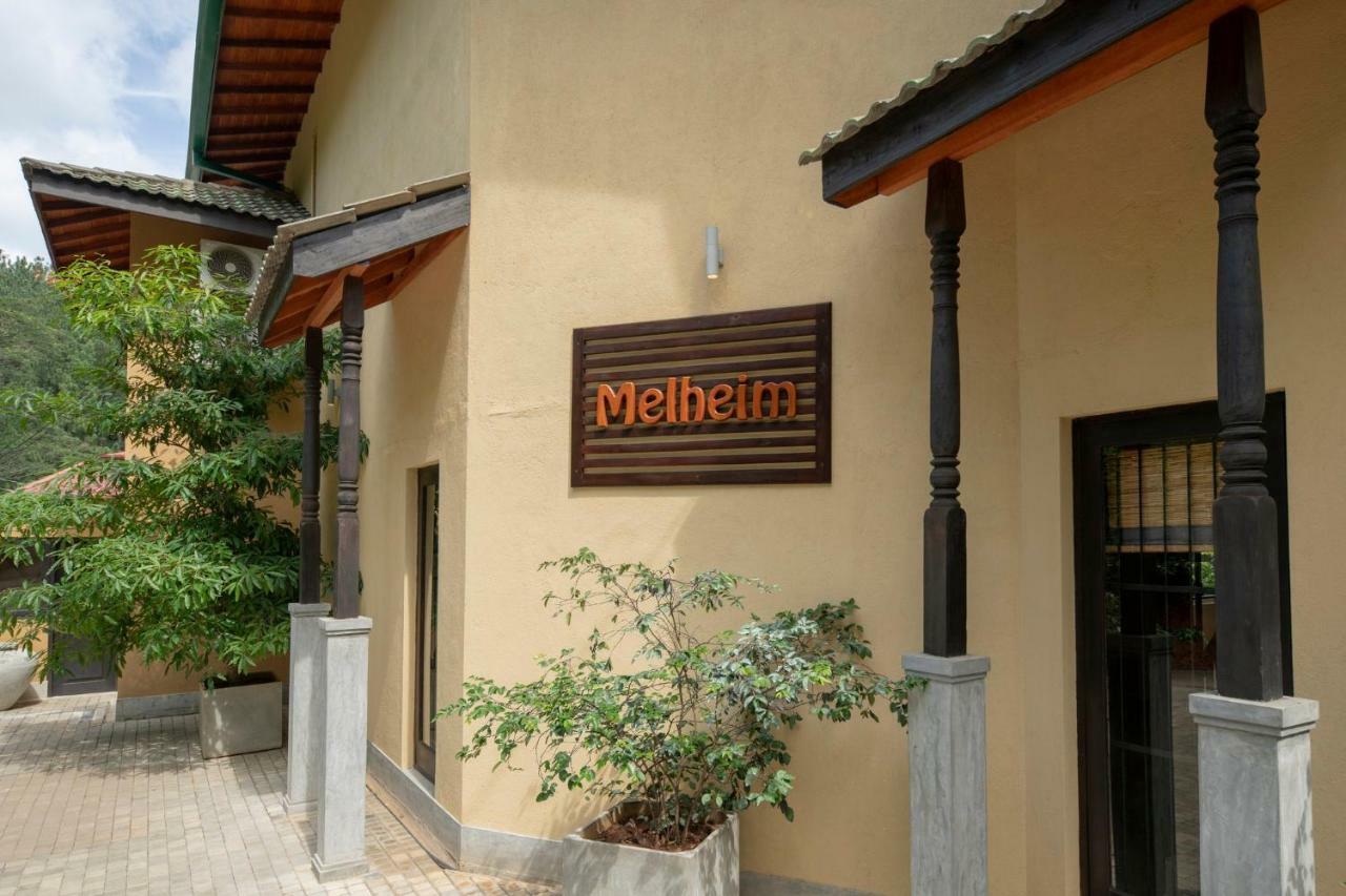 Melheim Kandy Villas Exteriör bild