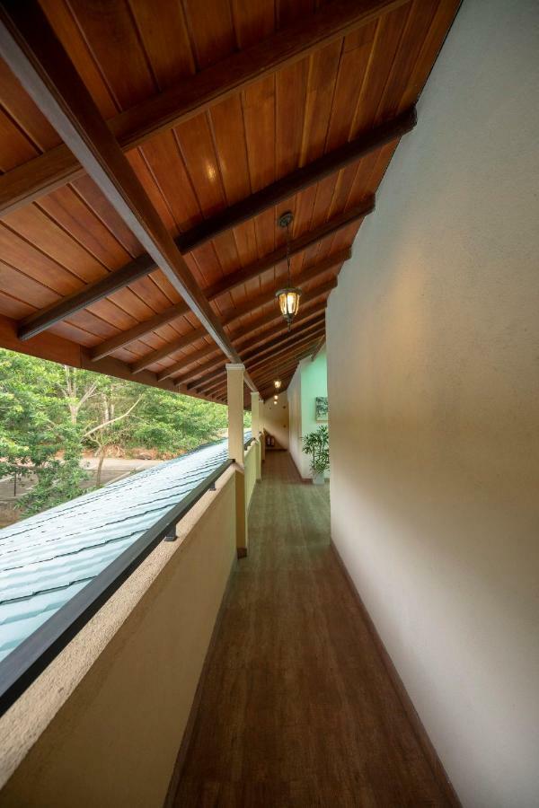 Melheim Kandy Villas Exteriör bild
